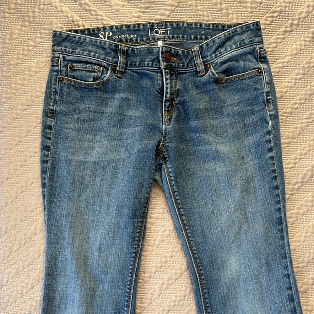 LOFT Curvy Boot Blue Jeans with Natural Fading EUC